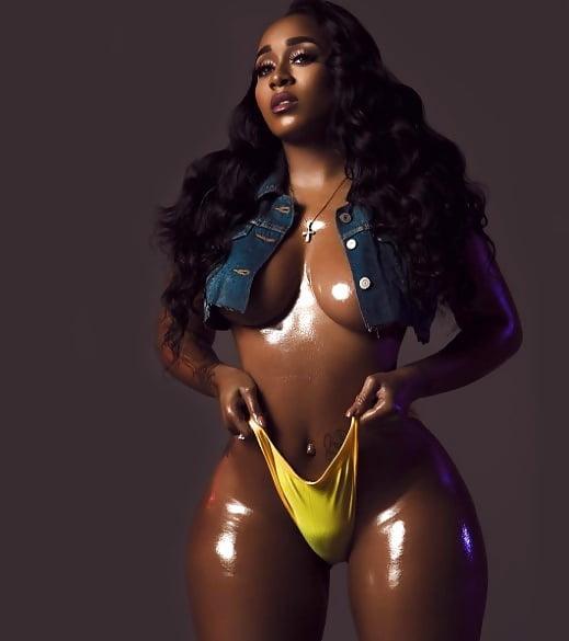 csmitty4u:  bigweezie:  Follow www.bigweezie.tumblr.com  CHECK!!!