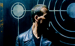 solthree:  doctor who meme revamp | seven outfits (2/7) | Leather jacket 