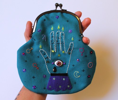 sosuperawesome:  Embroidery by BaobapHandmade on Etsy  • So Super Awesome is also on Facebook, Twitter and Pinterest • 
