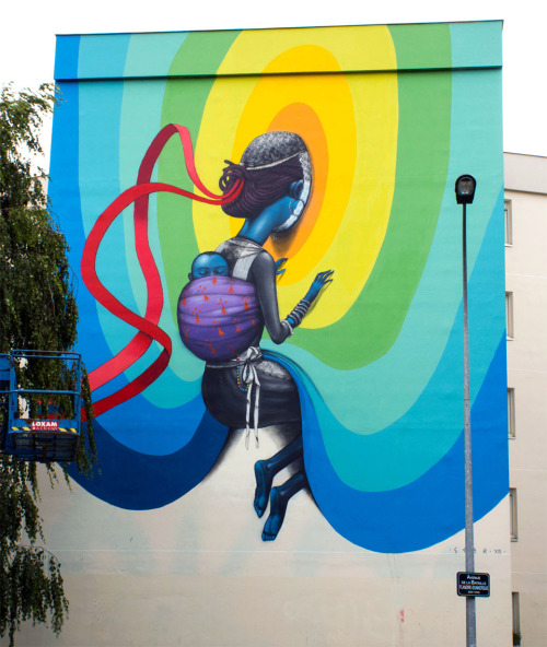 blazepress:  Vibrant Murals Capture the Beauty of Daydreaming by Seth Globepainter