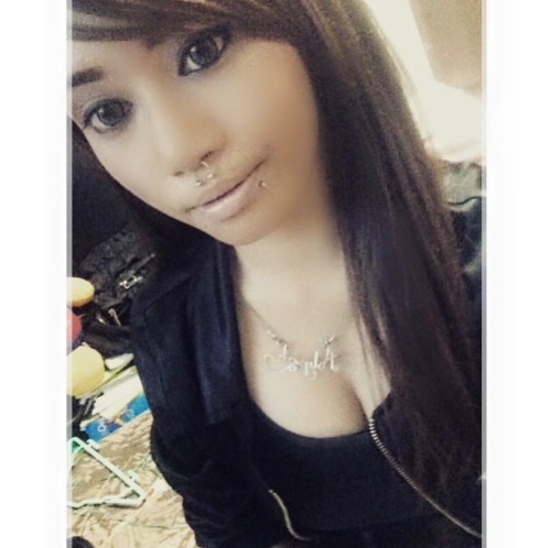 batangbesarbabe: dandodol: Owe me Money and run away. Slut This is my ex..she’s quite a sundal..name