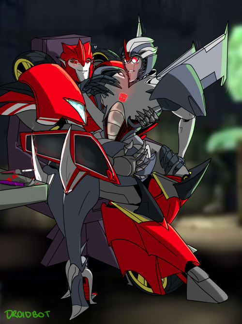 steelaim:Yaaay finally had some time to do the second request I receivedBRUH I CAN’T DRAW TFP MECHAS