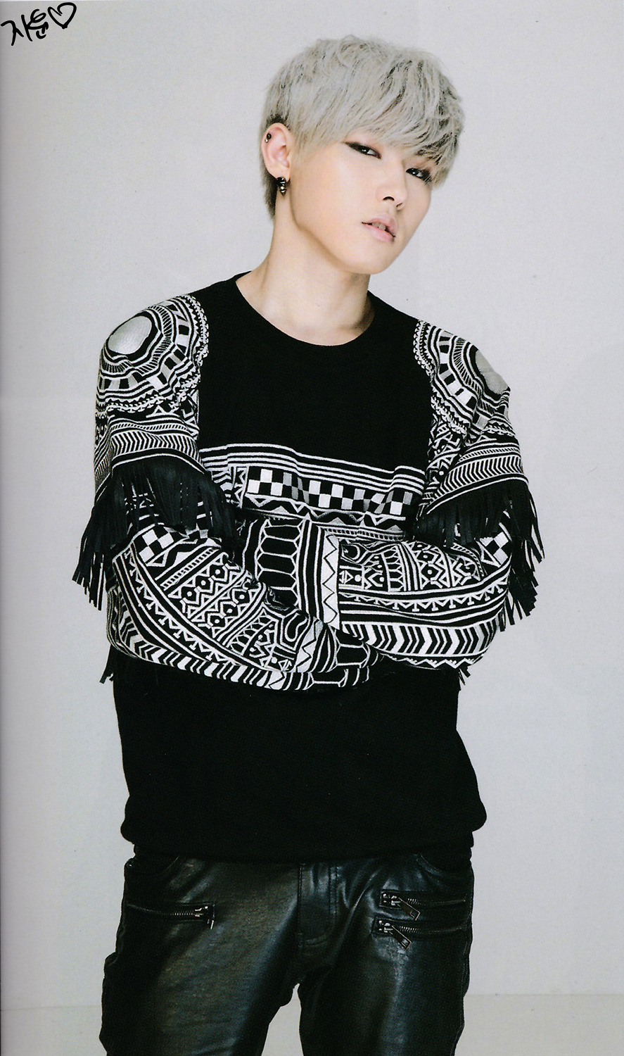 bontheblock:  [SCANS] BLOCK B in Staraz Magazine vol.11 CR: @/OIEHOIz / Naver 