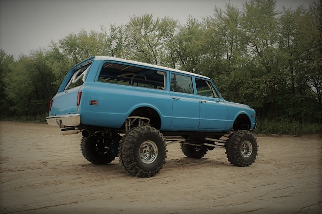 rebelsmachine:    1972 Suburban Sixth Generation Chevy Suburban …  
