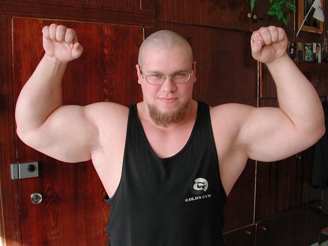 cutecubs:  thebigbearcave:  fuckingfatmuscle:  thebigbearcave: random strongmen Fuck