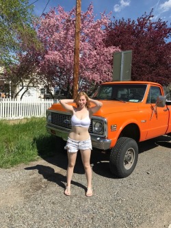 mybabygirlbubbles:  I liked the cherry blossom tree my daddy liked the truck. What do you like? 😊