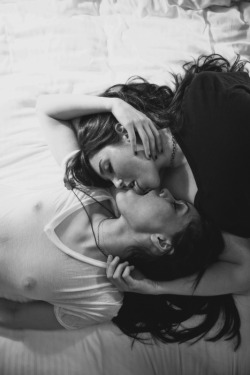 the-inspired-lesbian:  Lesbians ♡ 