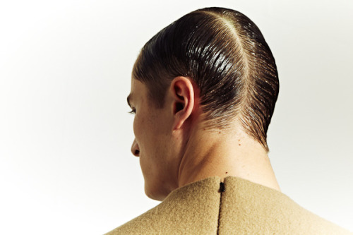 semicide:   OC x London Collections: Men - J.W. Anderson Mens Beauty FW13Photos by Harry Carr   