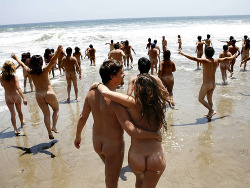 nudebeachmagic: 