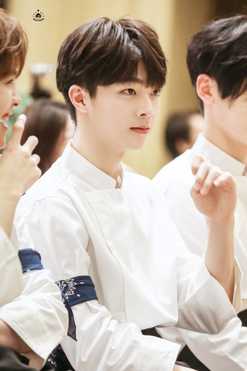 Perfect Restaurant Press Conference © Heartache_立農个站 | do not edit/crop out logo