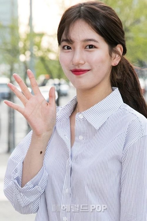 Suzy Bae (Miss A) - Uncontrollably Fond wrap-up party Pics