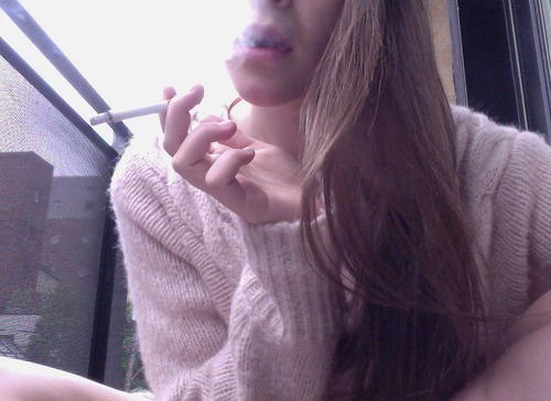 paleyonce:  evanescentsolitude:  paleasashes:  27-cents:  ☯ ☯ pretty and pale