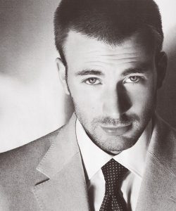 stunninglybeautifulmen:  butts4all:     Chris Evans http://allaboutmensfeet.tumblr.com/  http://mancunts.tumblr.com/ http://blackrulephotoblog.tumblr.com/  http://wetdreamoblackdom.tumblr.com/  http://dominatehim.tumblr.com/  http://stunninglybeautifulmen