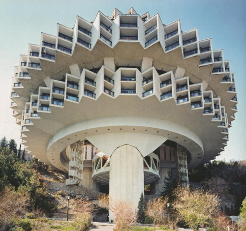 Porn spaceagebohemia:  Buildings of a Space Age. photos