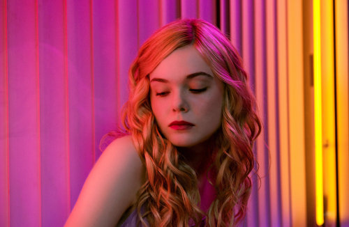 thisobscuredesireforbeauty:Elle Fanning in The Neon Demon (2016, dir. Nicolas Winding Refn)