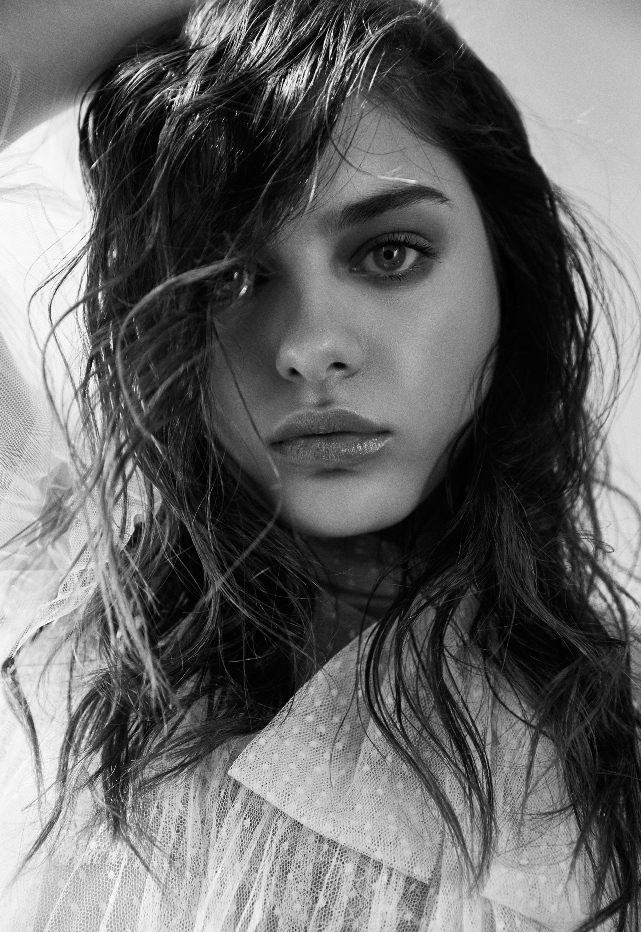 celebrity-photoshoots:  wonderland magazine december 2015