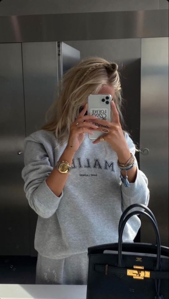 kylie francis - Mirror selfie aesthetic