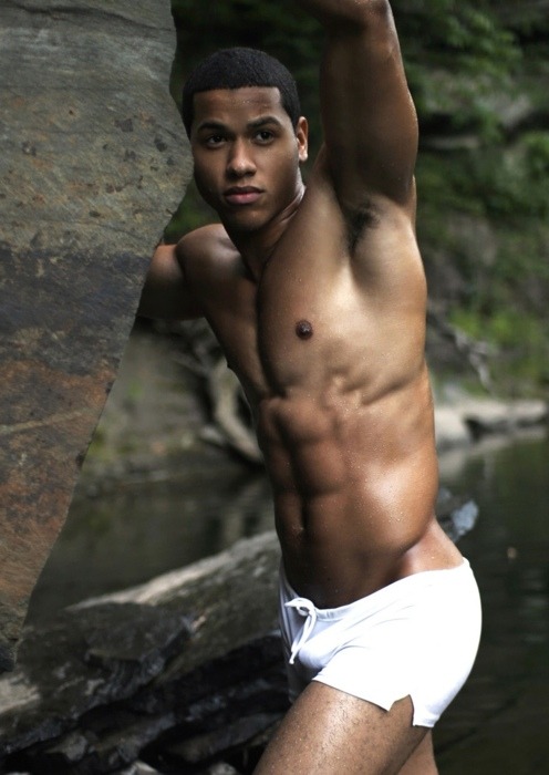 beautifulblackmenfromphilly:  savvyifyanasty:  &gt; I’m in love   http://beautifulblackmenfromphilly.tumblr.com/