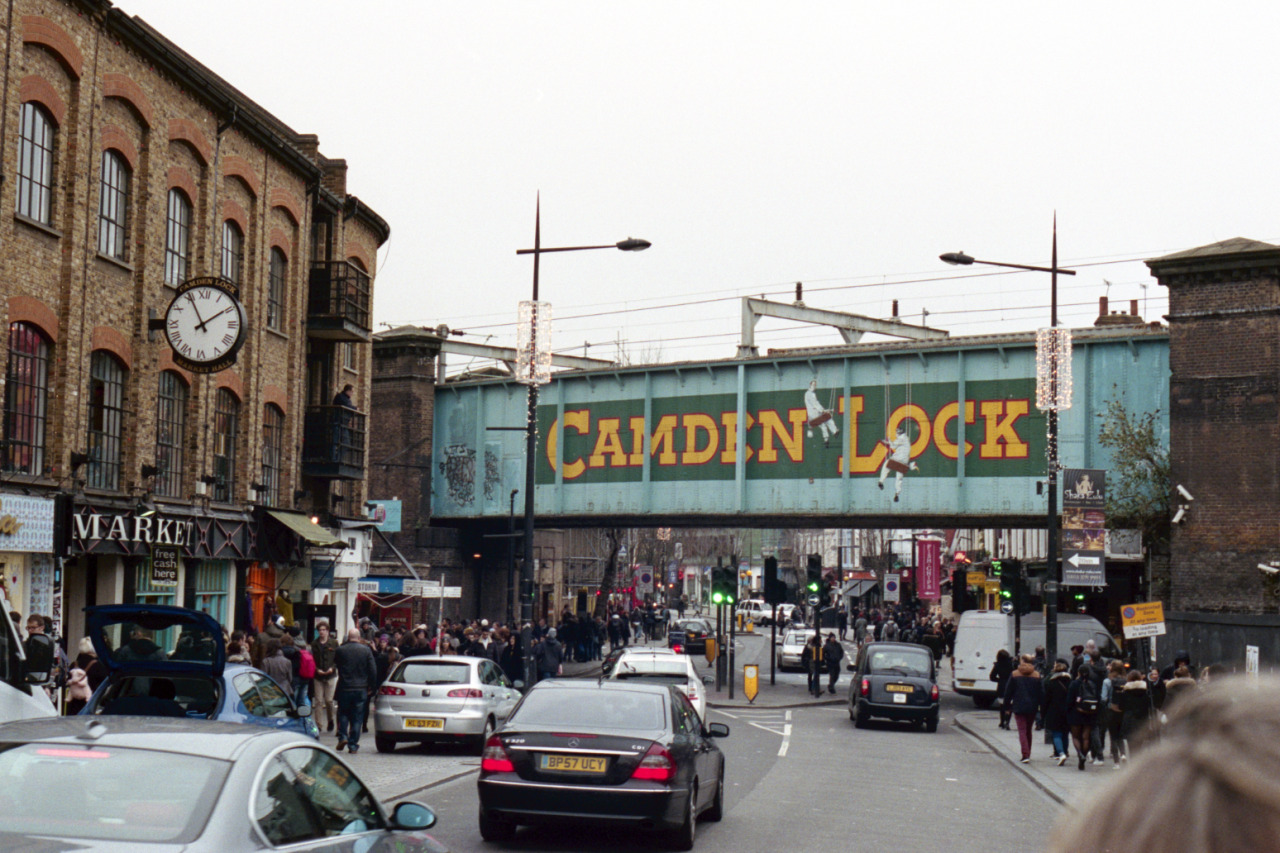roseyjones:  35mm // camden town, london december 2015