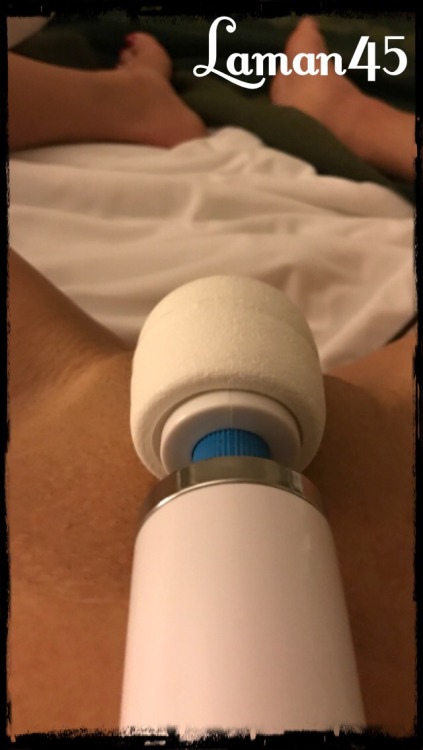laman45: Happy Humpday from the tanning bed and with her favorite toy.