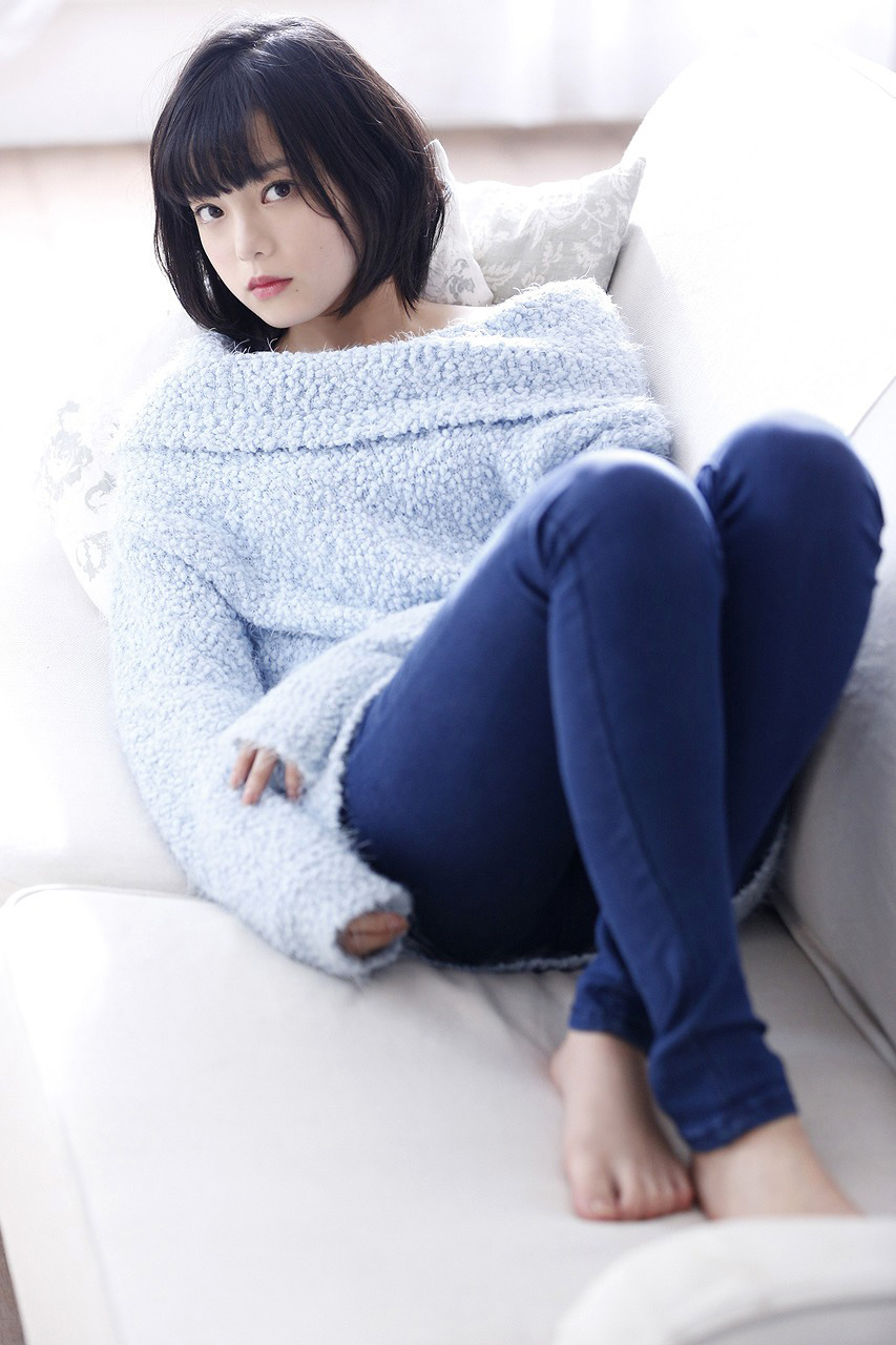 yic17:    Hirate Yurina (Keyakizaka46) | Hustle Press 2016.11.27 Issue #1 