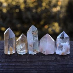 mistylines:  Phantom quartz crystals 