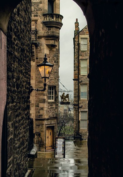 ghostlywatcher:    Edinburgh, Scotland.   