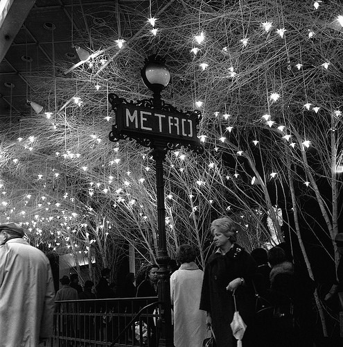fuckyeahvintage-retro:  Paris at Christmastime, 1920s-70s (via) 