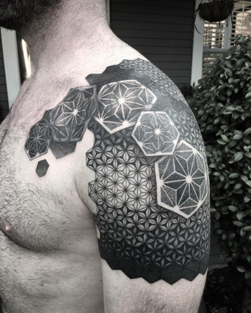 Finished cover up. More like this please. #blackworkers #blackwork #blackworkerssubmission #ttt