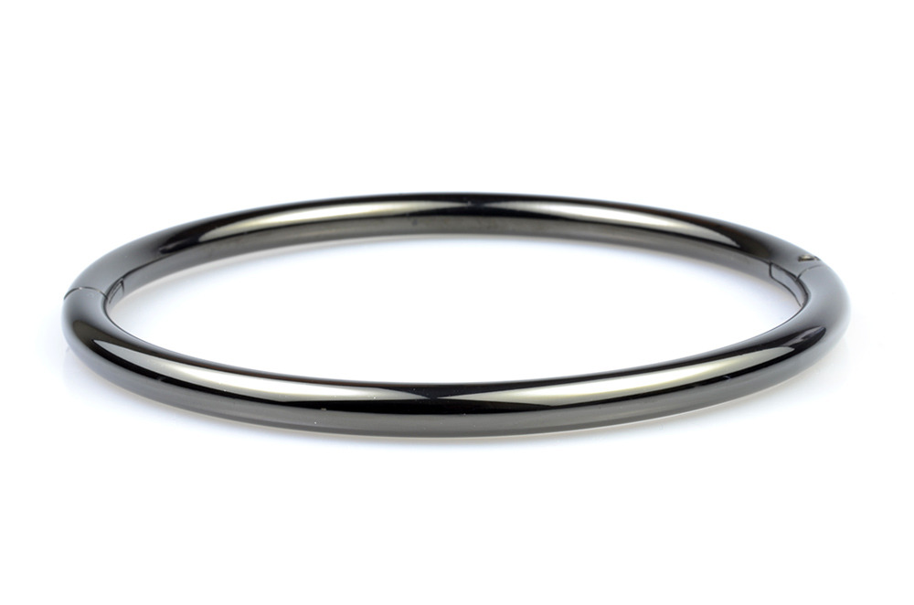 katgreen2020:  Eternity Collars:TitaniumBlackSatinGoldhttp://www.eternitycollars.com