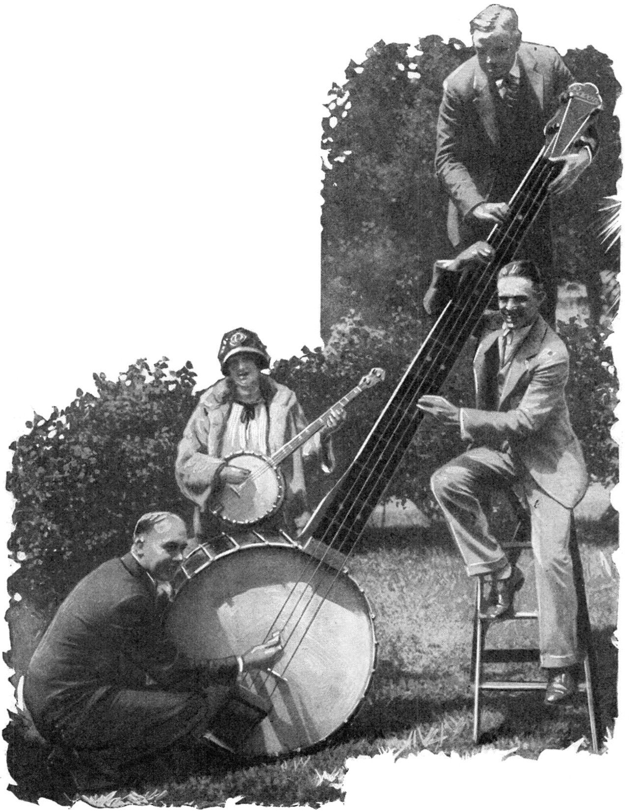 randomitemdrop: danskjavlarna:  From Popular Mechanics, 1925. Still in rehearsal,