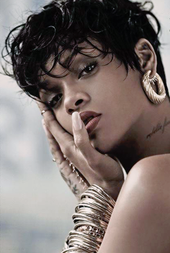 sheisunapologetic:  Vogue Brazil May 2014  