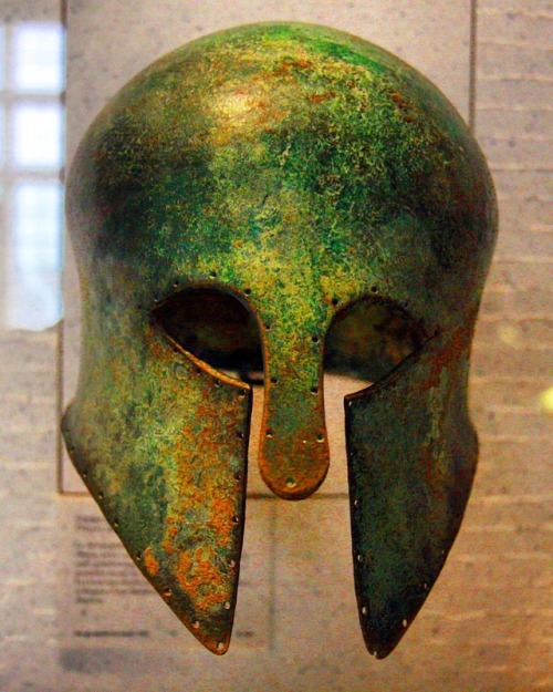 antikarkeoloji:Ancient Greek Bronze Helmet from Classical Period., Greece⠀〽️〽️〽️〽️⠀Klasik dönem