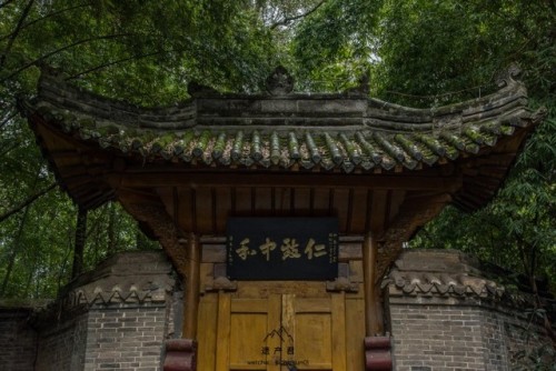 fuckyeahchinesegarden: 阆中巴巴寺 by 遗产君