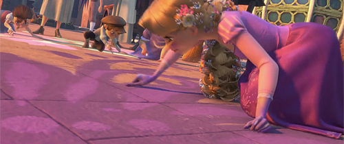 thedisneyseries:  eeyore-needs-a-stitch:  I never noticed she drew people surrounding