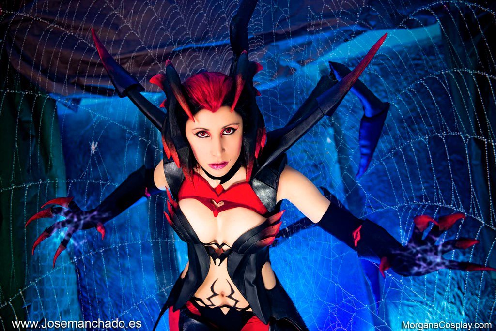 cosplayandanimes:  Elise - League of Legends source