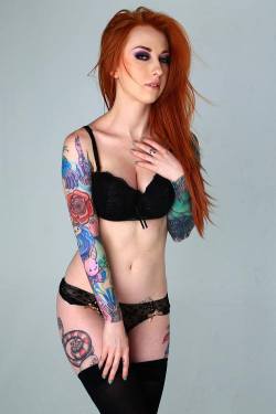 bitofanink:  Tattoo Babe Pics Photo via Tumblr