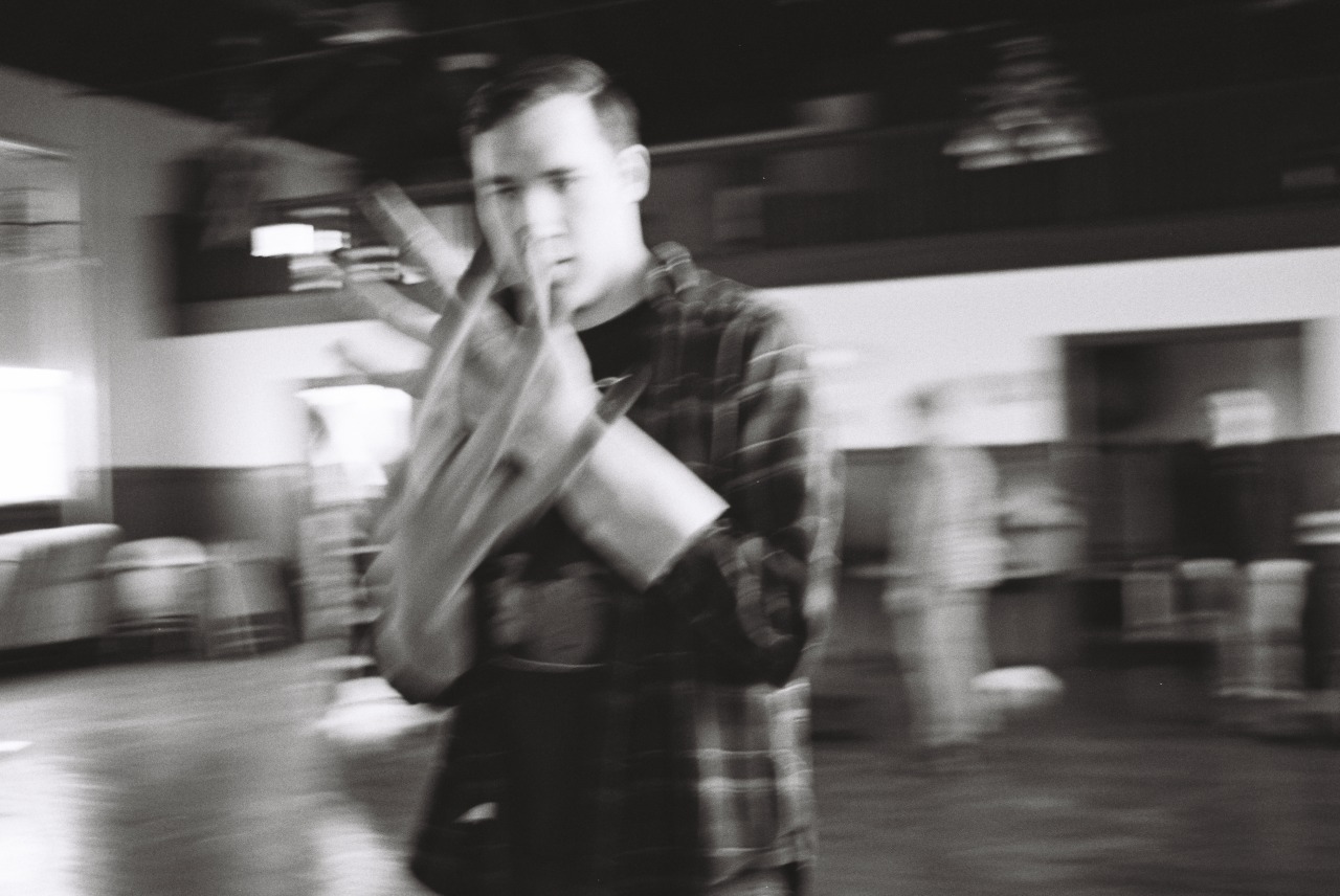 dressingcold:Superheaven “I’ve Been Bored” video shootJanuary 2015Website |