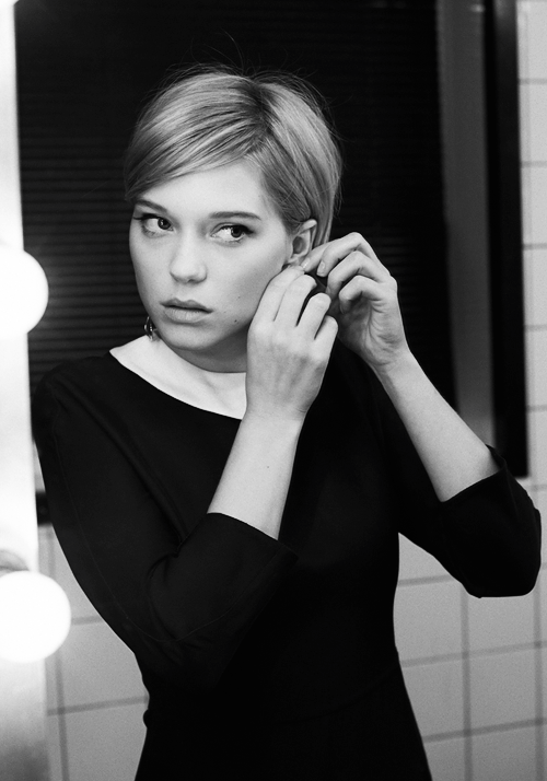 Léa Seydoux reveals a natural candidness in this set of photographs by Eric  Guillemain from behind the scenes at a recent shoot for Numéro…