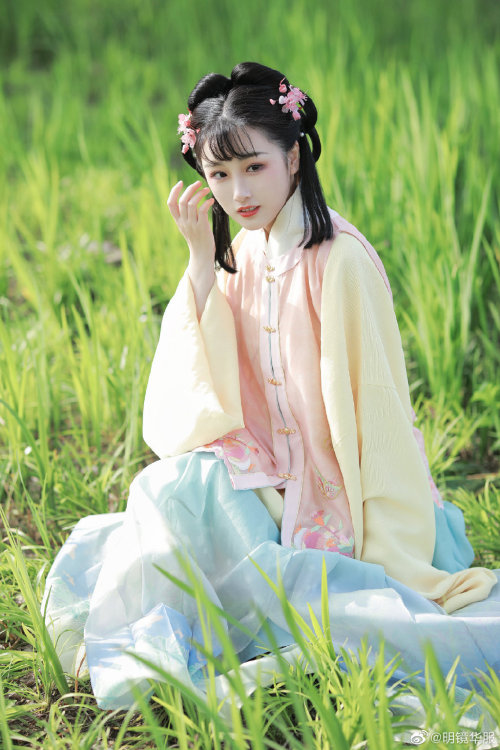 hanfugallery:chinese hanfu by 明镜华服