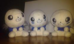 insanebloodygirl:  alldrawnup:  nightelfyda:  And the Undertale plush make an appearance, finished and wips. Also random Foxy  LOOK AT THESE POTATOES  OMG I LOVE THEM LOOK AT THE BABIES. HOLY SHIT. -I gotta get a commission from them-   