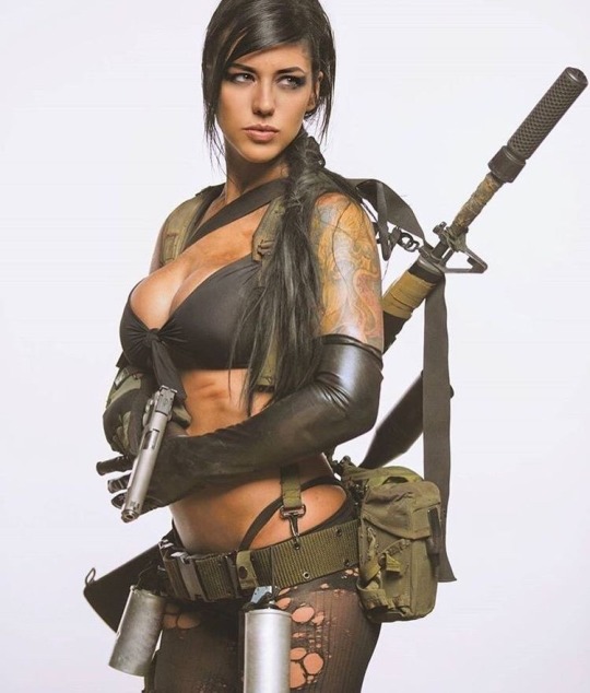 Porn :The sexy badass Alex Zedra (2)  photos