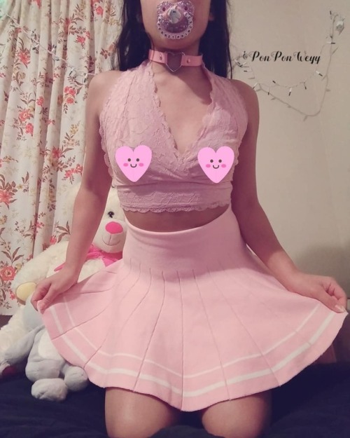 ddlgworldshop: ponponweyy shows off our super cute heart choker in pink! Available in a number of co