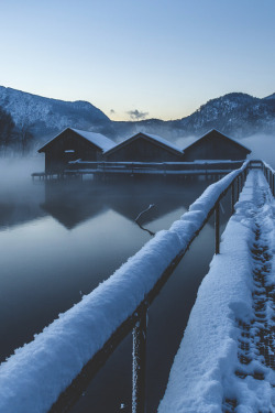 visualechoess:  bavarian wintermorning -