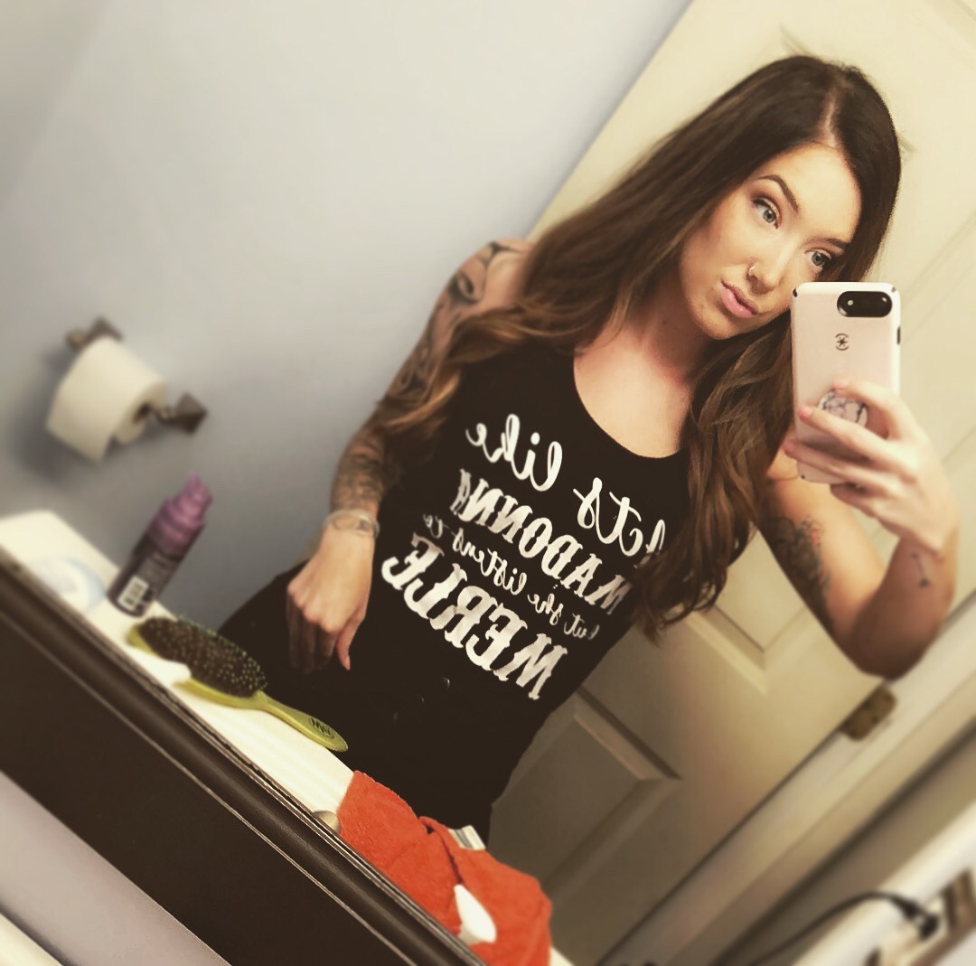 takemesomewheresouth:  I’ve been tagged by a handful of people for 10 selfies..