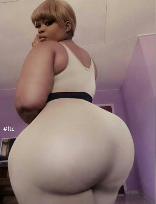 teamlongdick: addicted2curvez: #lovethemcurves #Curvz_Nation #cake_Nation #curvology #yaonice DUMB THICC 