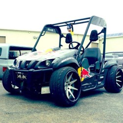 stancenation:  @madmike_drift just slammed his #yamaha #rhino! Haha awesome! 