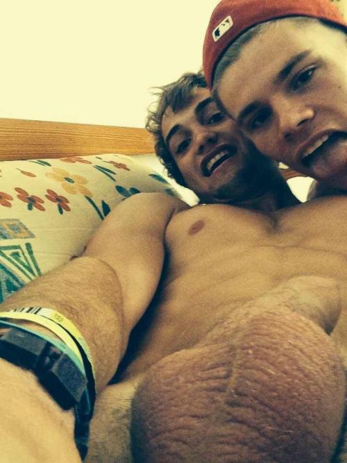 amateurgaysextk:  Hello