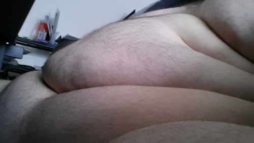Finally my belly after i reached 500 lbs!   Can’t wait to gain even more! Guess this will take time?  Or help me to reach 600 even faster. If you want to help me, write me a message ^^  