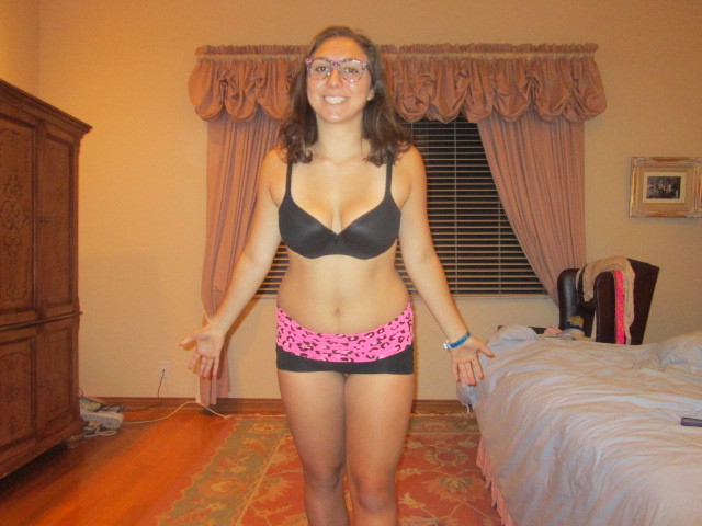 chubby-bunnies:  Submitted by: mayaacat.tumblr.com Size USA 14-ish Beauty is in the